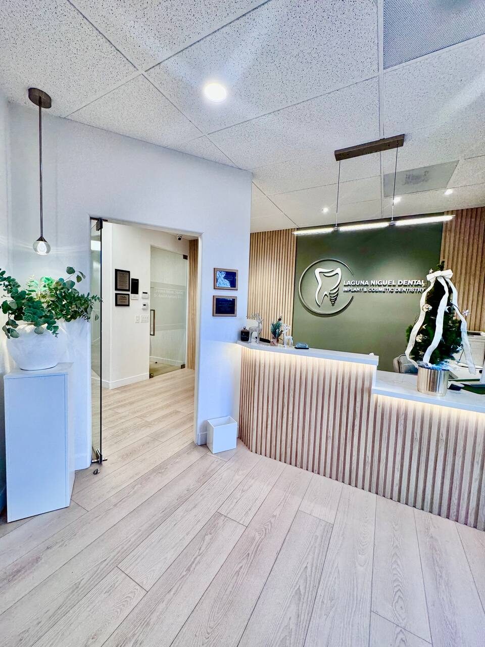 photo_5683817187201714945_y